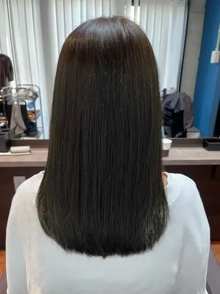 カラー 暖色/艶カラー 岸谷真幸のヘアスタイル