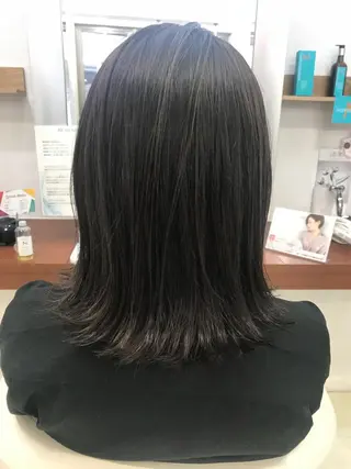 セミロング 💫カットはなんでも 得意です✂️のヘアスタイル