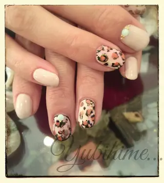 ネイル ARTスクールサロン お・タマゴのネイルデザイン