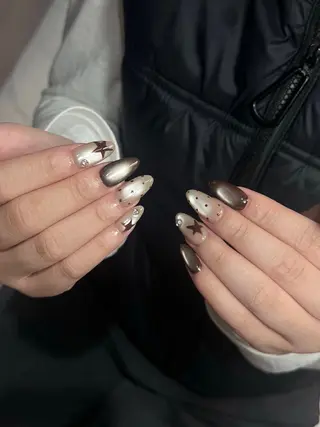 ネイル LETHI LINHのネイルデザイン