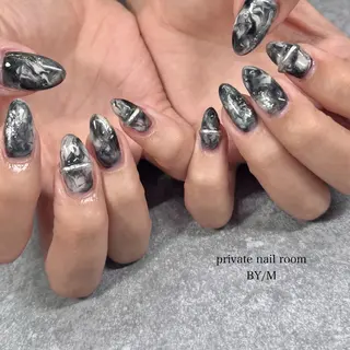 ネイル BY / Mのネイルデザイン