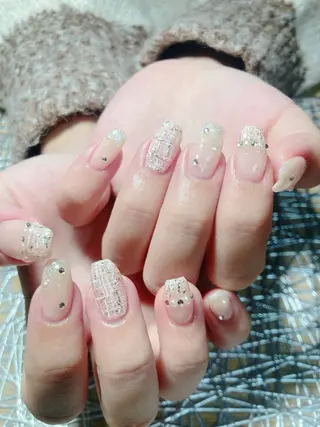 ネイル ECLAT エクラ所属・寺山 千鶴のネイルデザイン