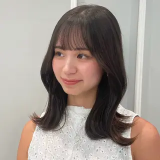 セミロング 🩶赤み消しカラー 🐈‍⬛荻野美思🐾のヘアスタイル