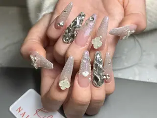 ネイル 💕鈴木ユリ パラジェル/オフ無料のネイルデザイン