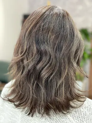 セミロング カラー Snaly カラー特化ページのヘアスタイル
