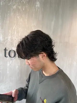 パーマ メンズ tote. 成瀬晃のヘアスタイル