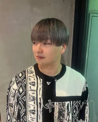 ショート カラー メンズ 岩間 ゆいこのヘアスタイル