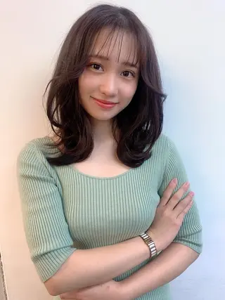 ミディアム カラー 透明感/オリーブ/ グレージュ/YUKAのヘアスタイル