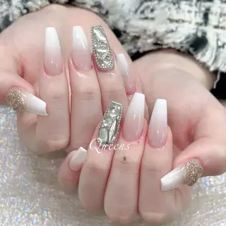 ネイル Queens テイのネイルデザイン