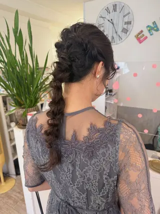 ロング ヘアアレンジ Eleanor 自由が丘ANNEX所属・個室サロン🌼万希 ヘアケア/ヘッドスパのヘアスタイル