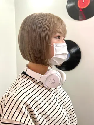 ショート カラー ヘアアレンジ 🧨ブリーチー×ボブ レイヤー💎じゅえるのヘアスタイル