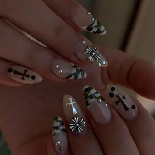 ネイル schon所属・Schon Yuinaのネイルデザイン