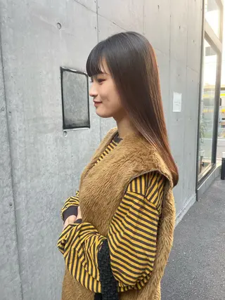 セミロング カラー 土屋 美賀のヘアスタイル