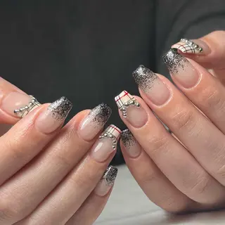 ネイル nail salon LIFE2nd所属・be' Yuhiのネイルデザイン