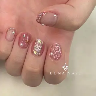 ネイル アトリエ　ミモザ所属・いまむら あかりのネイルデザイン