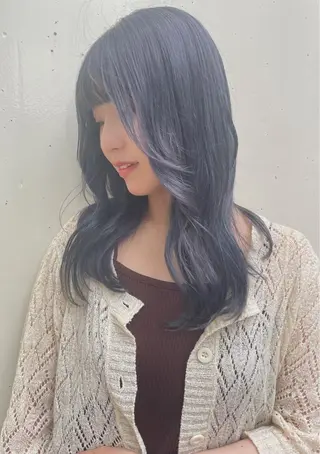 カラー AIRI layer cut hairのヘアスタイル