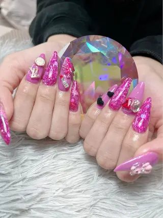 ネイル シェヌネイル JURAのネイルデザイン