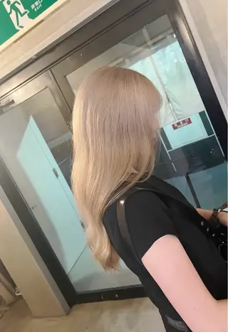 セミロング カラー ROBIN所属・指名数No.1 /NAOYAのヘアスタイル