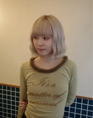 ミディアム カラー モトムラ アミのヘアスタイル