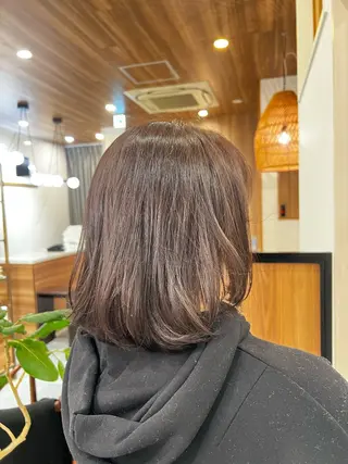 ミディアム カラー 石川 幸呼のヘアスタイル
