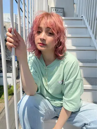 ミディアム カラー パーマ ヘアアレンジ メンズ キッズ ネイル マツエク・マツパ アイブロウ 🐺ウルフ×ハイトー ン🖤Yukinoのヘアスタイル