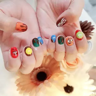 ネイル RUNWAY 　　の眉毛・アイブロウイメージ