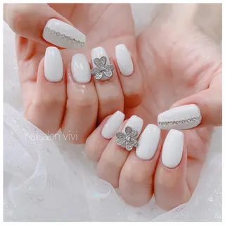 ネイル ＶＩＶＩ nailsalonのネイルデザイン
