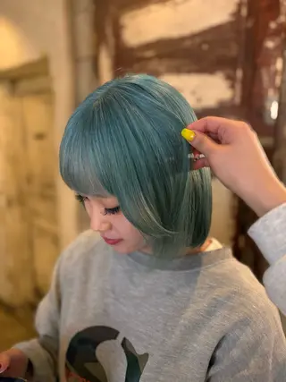 カラー 東 かれんのヘアスタイル