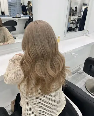 ロング 韓国ヘア/ブリーチ無 しWカラー/オリーブのヘアスタイル