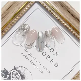 ネイル shimmer nailsのネイルデザイン