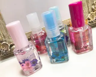 ネイル 'mm所属・'mm  (ミリ) ＭＡＮＡＭＩのネイルデザイン