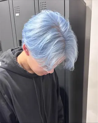 ショート カラー メンズ ブリーチ特化 ハイトーンRYOYAのヘアスタイル