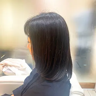 ミディアム 前さこ 結衣のヘアスタイル