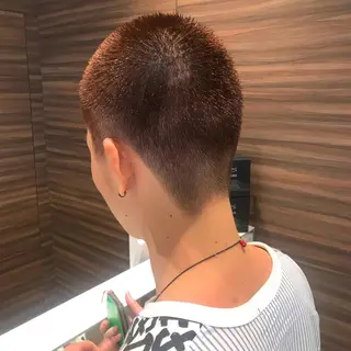 ショート カラー メンズ ウエモト　タク ショート/レイヤーのヘアスタイル