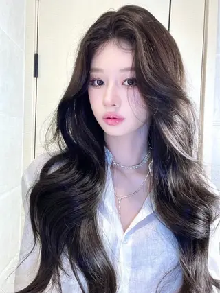 カラー 韓国風暗髪ヘア🤍 🫧MIREIのヘアスタイル