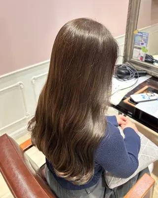ロング カラー 🌱なゆみ🌱透明感 /ナチュラル/高宮のヘアスタイル