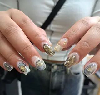 ネイル nailstudio eviz新宿店のネイルデザイン