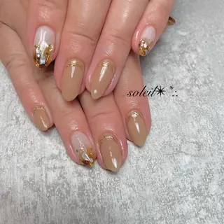 ネイル 粟津 美紀のネイルデザイン