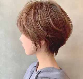 ショート 透明感ワンカラー梅田 ダブルカラー/川上のヘアスタイル