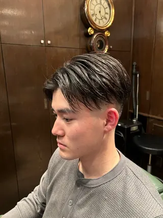 ショート マスダ コウのヘアスタイル