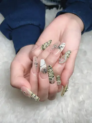 ネイル 💜MIYA nail川崎店のネイルデザイン