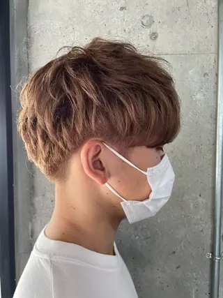 ショート yelm所属・🫒オリーブカラー ミディアムレイヤー✨のヘアスタイル