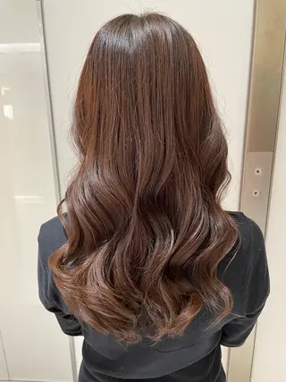 セミロング パーマ コテ巻き風パーマ✨ 韓国ヘア🤎近下菜央のヘアスタイル