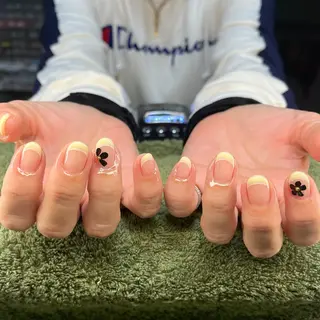 ネイル MHR nailのネイルデザイン