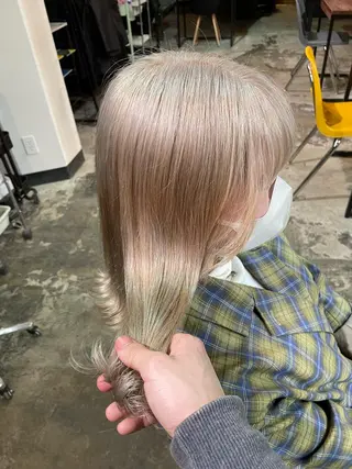 カラー La fith hair ray 札幌店所属・顔まわり/W カラー/リョウのヘアスタイル