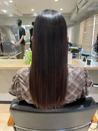 ロング 🐬脱白髪染めカラー 清水大世🐬のヘアスタイル