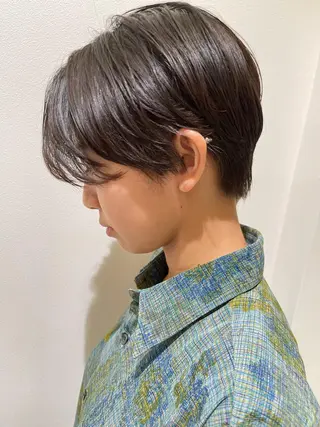 ショート 由比藤理子 ブリーチカラー🌈のヘアスタイル