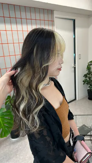 ロング カラー PELE所属・盛れる💖ミルクティ ー💍🎀yuiのヘアスタイル