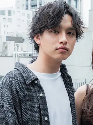 ミディアム パーマ メンズ 💁‍♂️メンズカッ トパーマ💈大田涼華のヘアスタイル