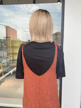 ミディアム カラー 藤井 貴美子のヘアスタイル